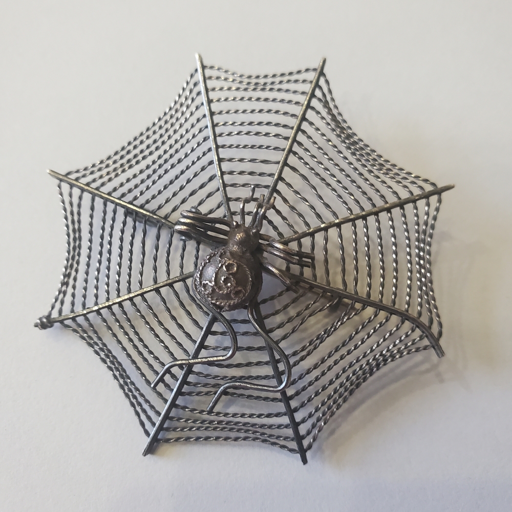 Vintage Metropolitan Museum Of Art (MMA) Sterling Silver Spider Web Brooch